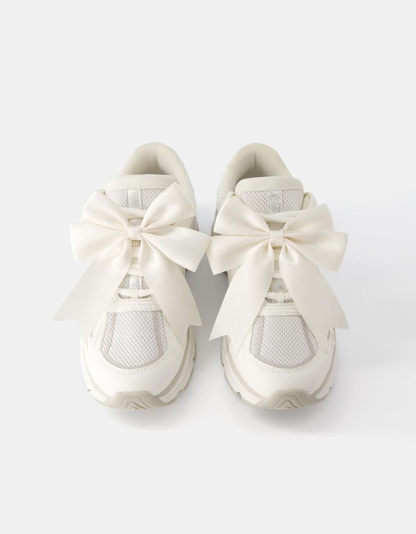 حذاء رياضي بتفصيل شبكي وعقدة-أبيض-2