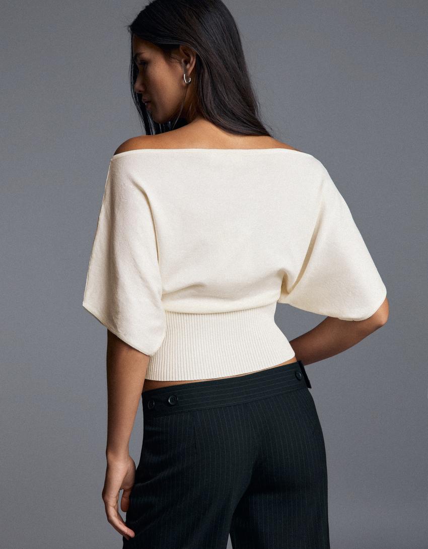 Asimetrik yaka t-shirt-Krem