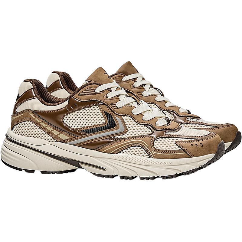 MULTI-PIECE TRAINERS — Multicolored