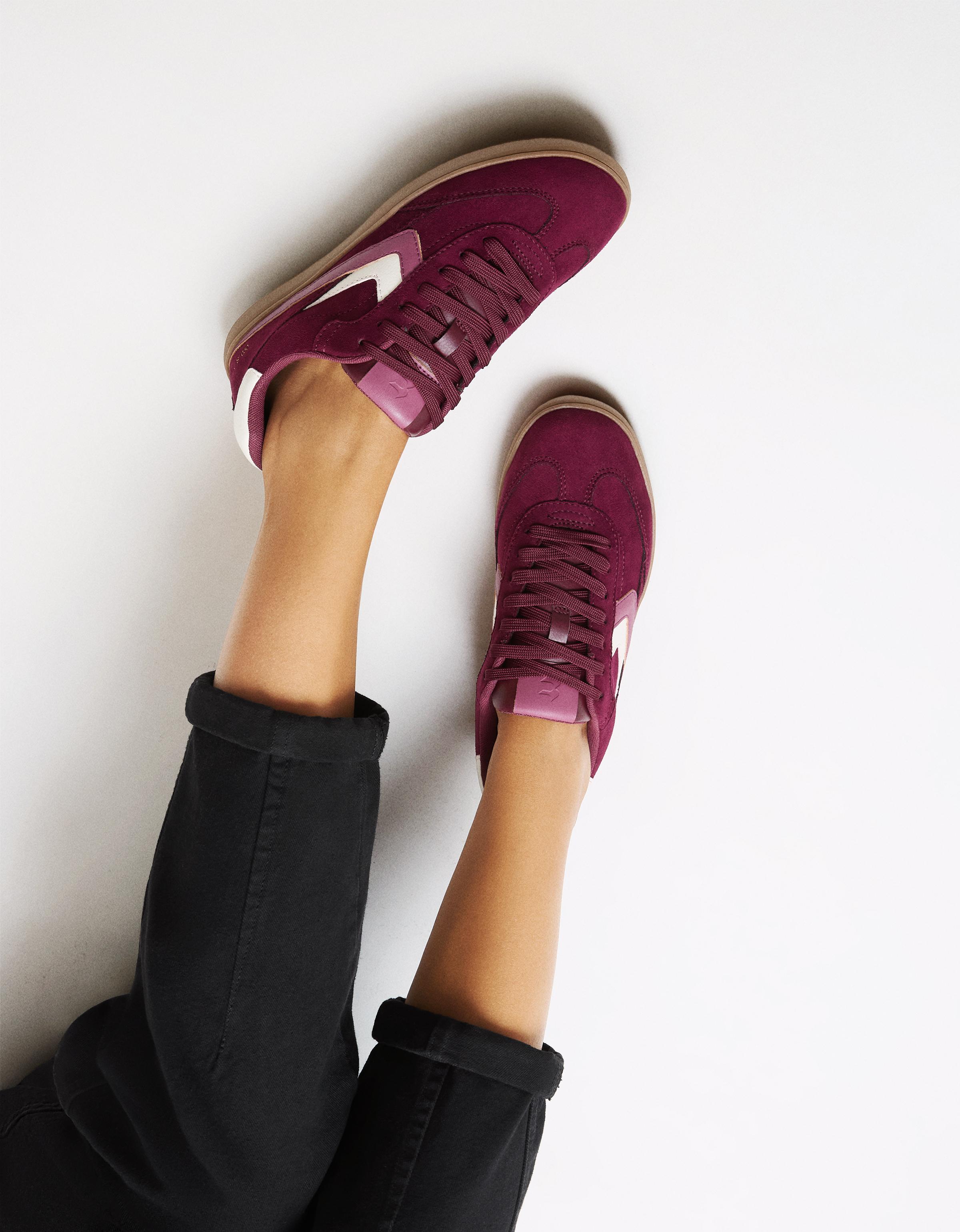 Retro trainers