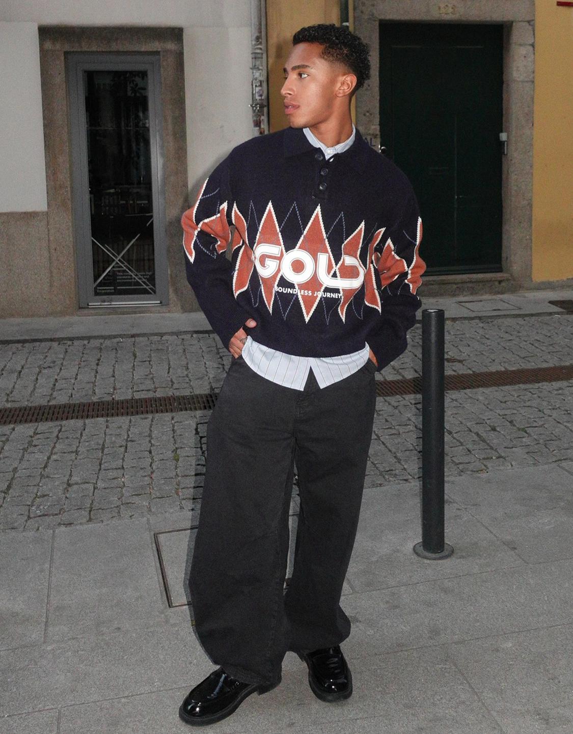 Printed polo collar sweater