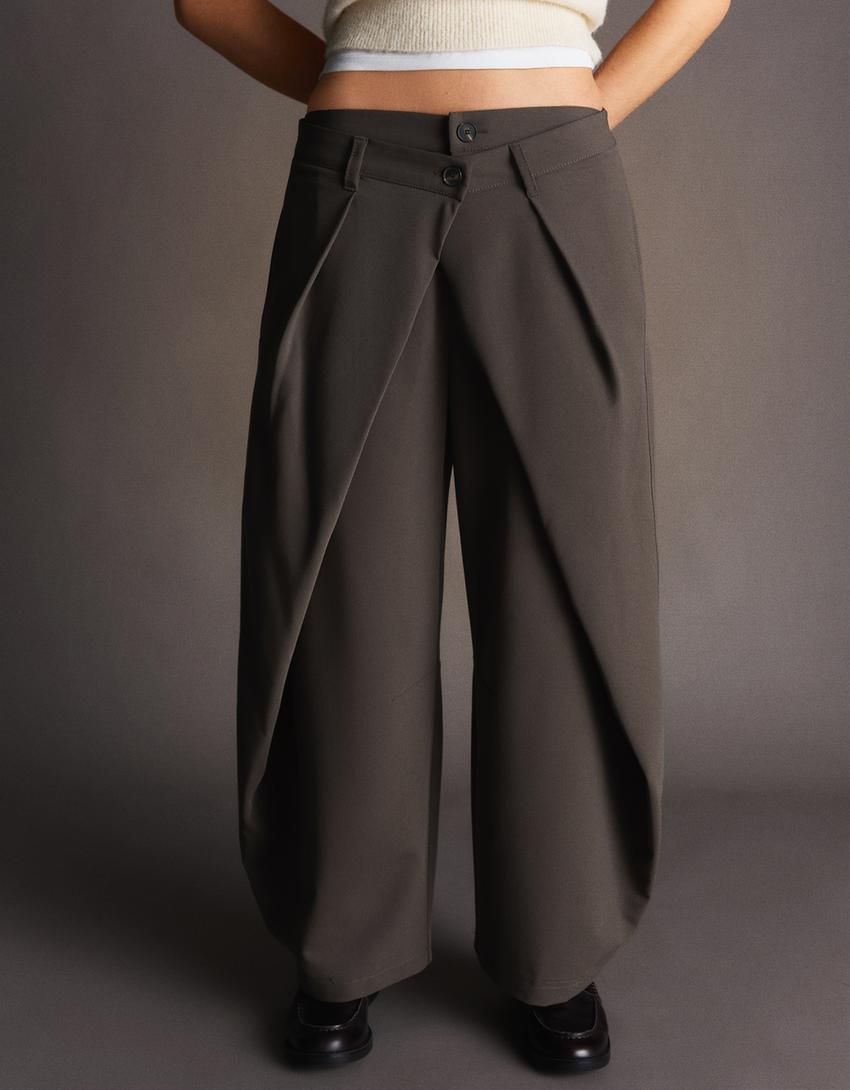 Barrel trousers with pleats-Sand