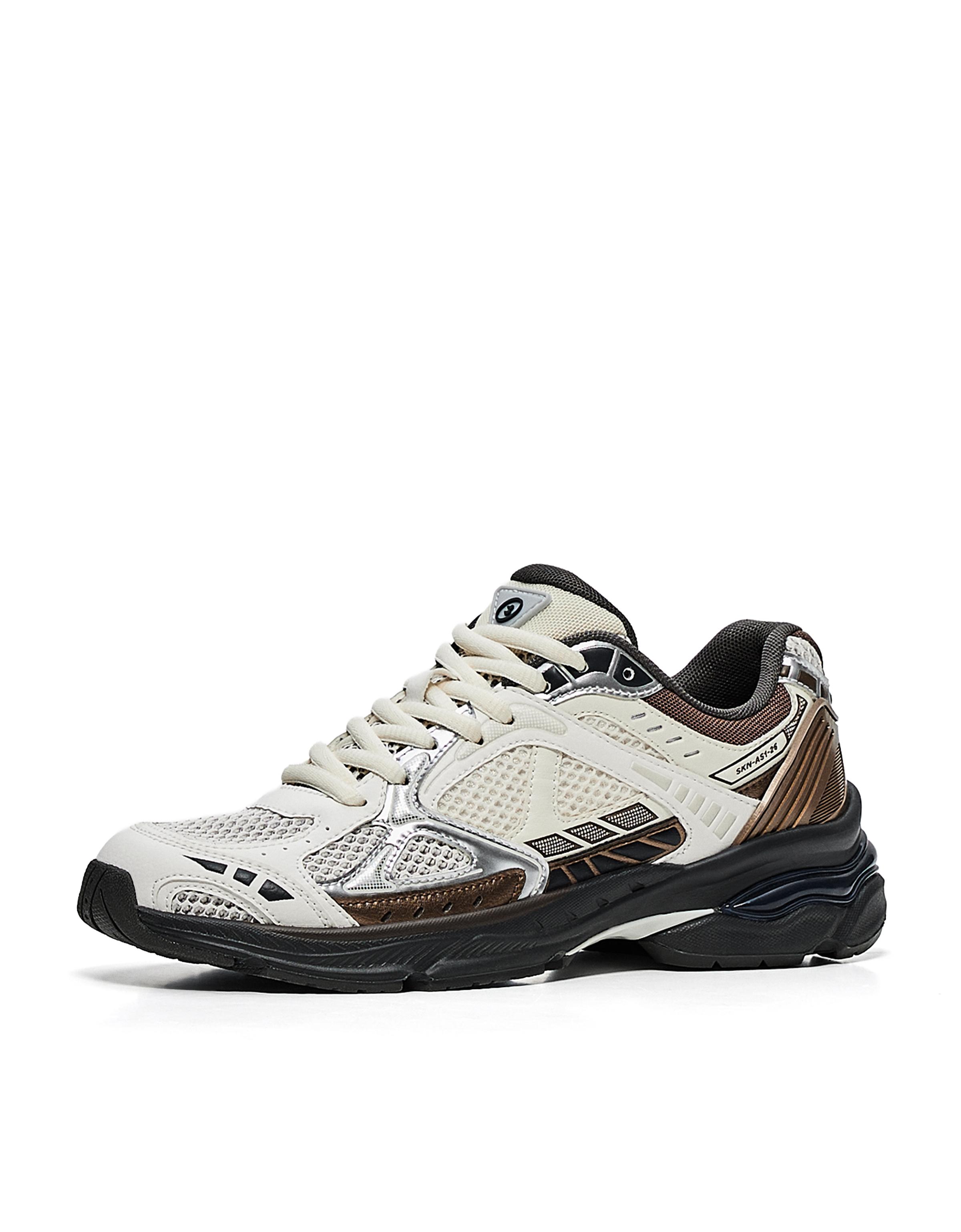 Multi-piece trainers — Multicolored