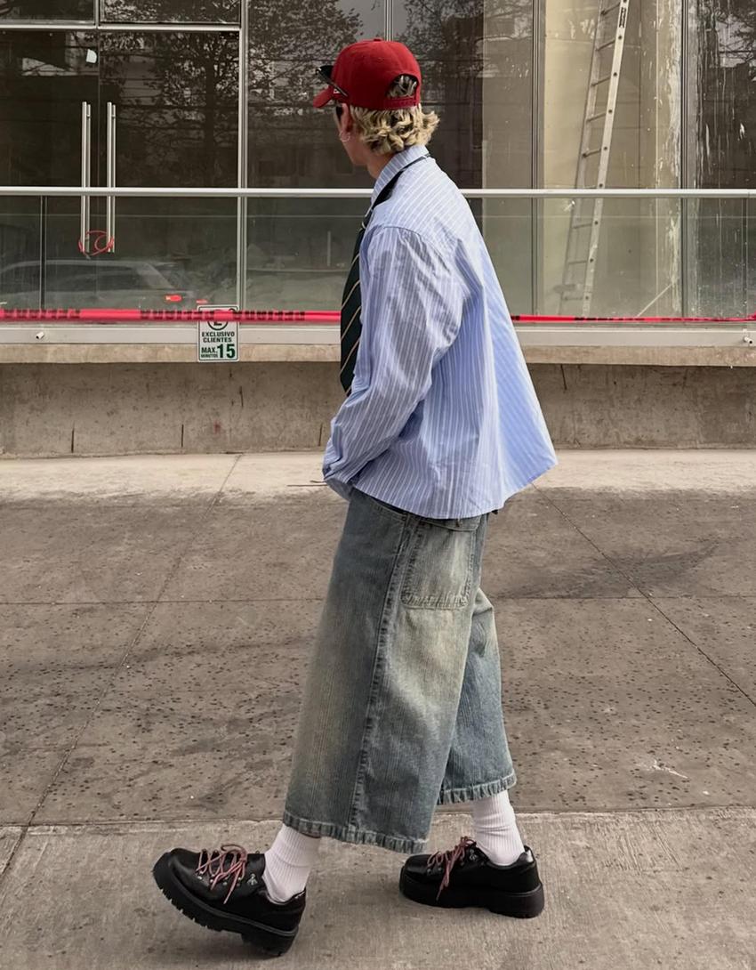 Super baggy denim Bermuda shorts-Light blue