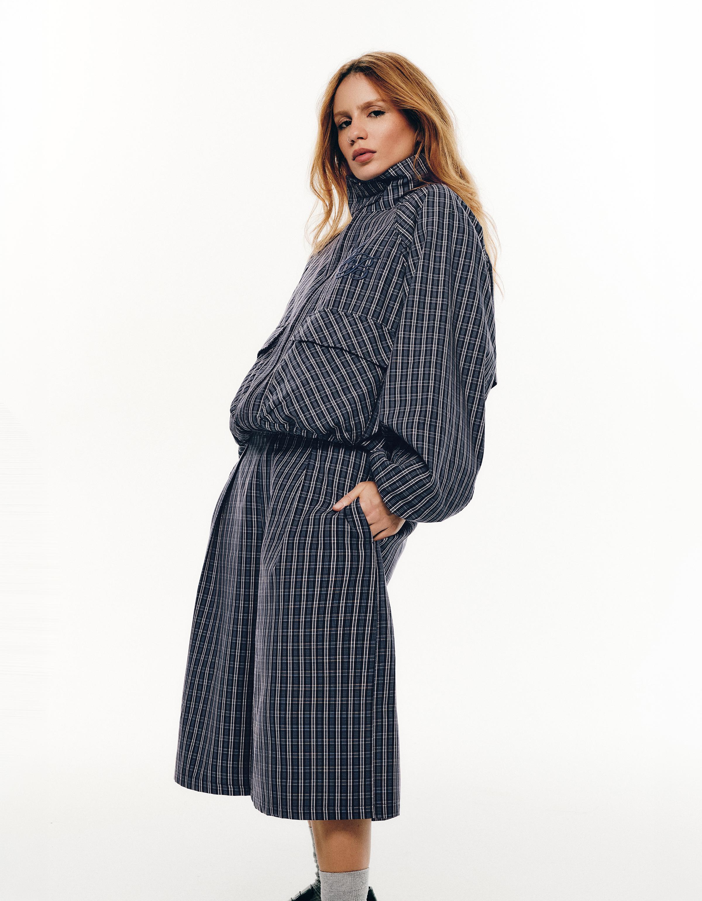 Bershka Bermuda Cuadros Carol Biazin Collection Mujer Marino