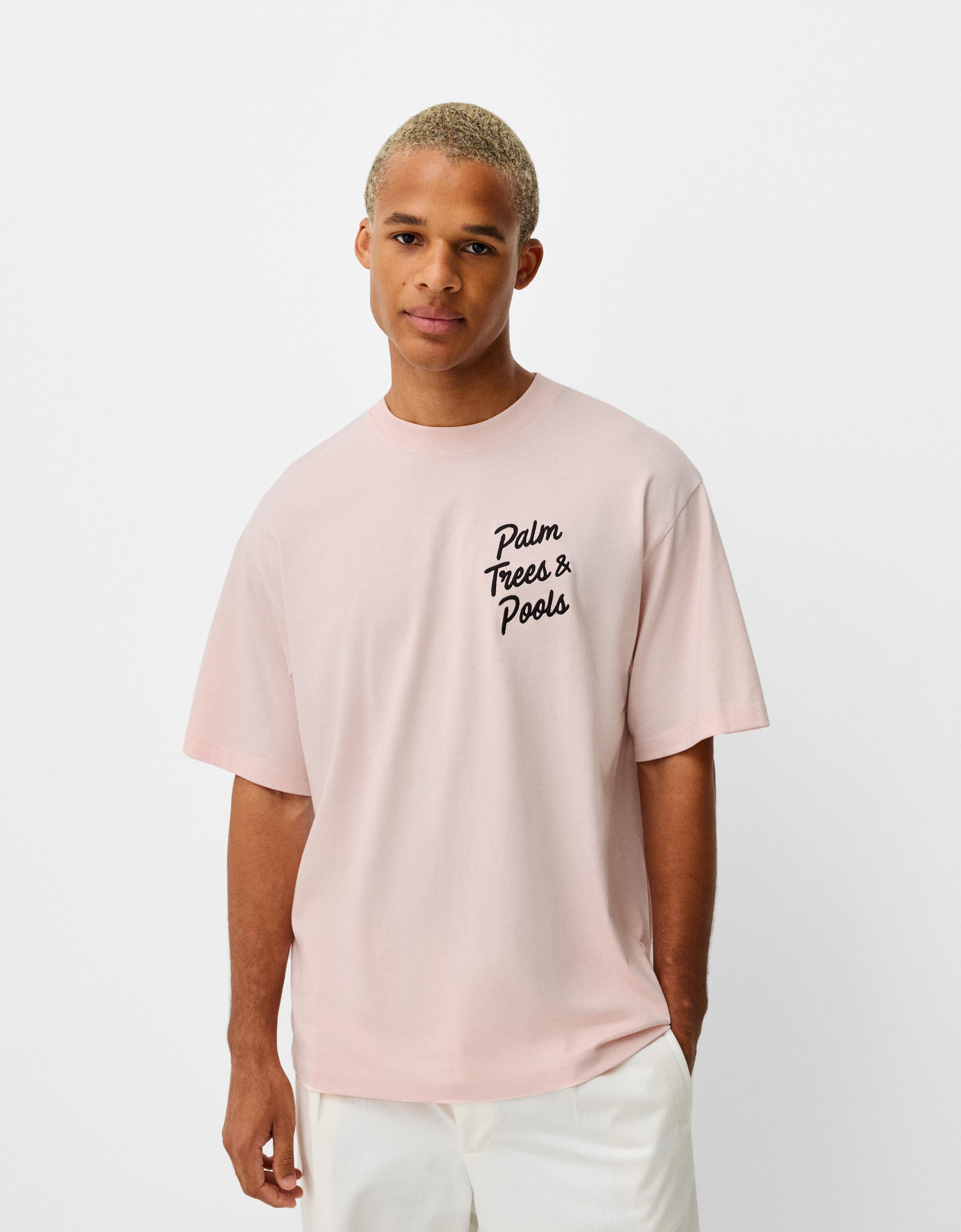 Bershka T-Shirt Bershka X Paradiso Mit Kurzen Ärmeln Und Print Herren Xl Rosa