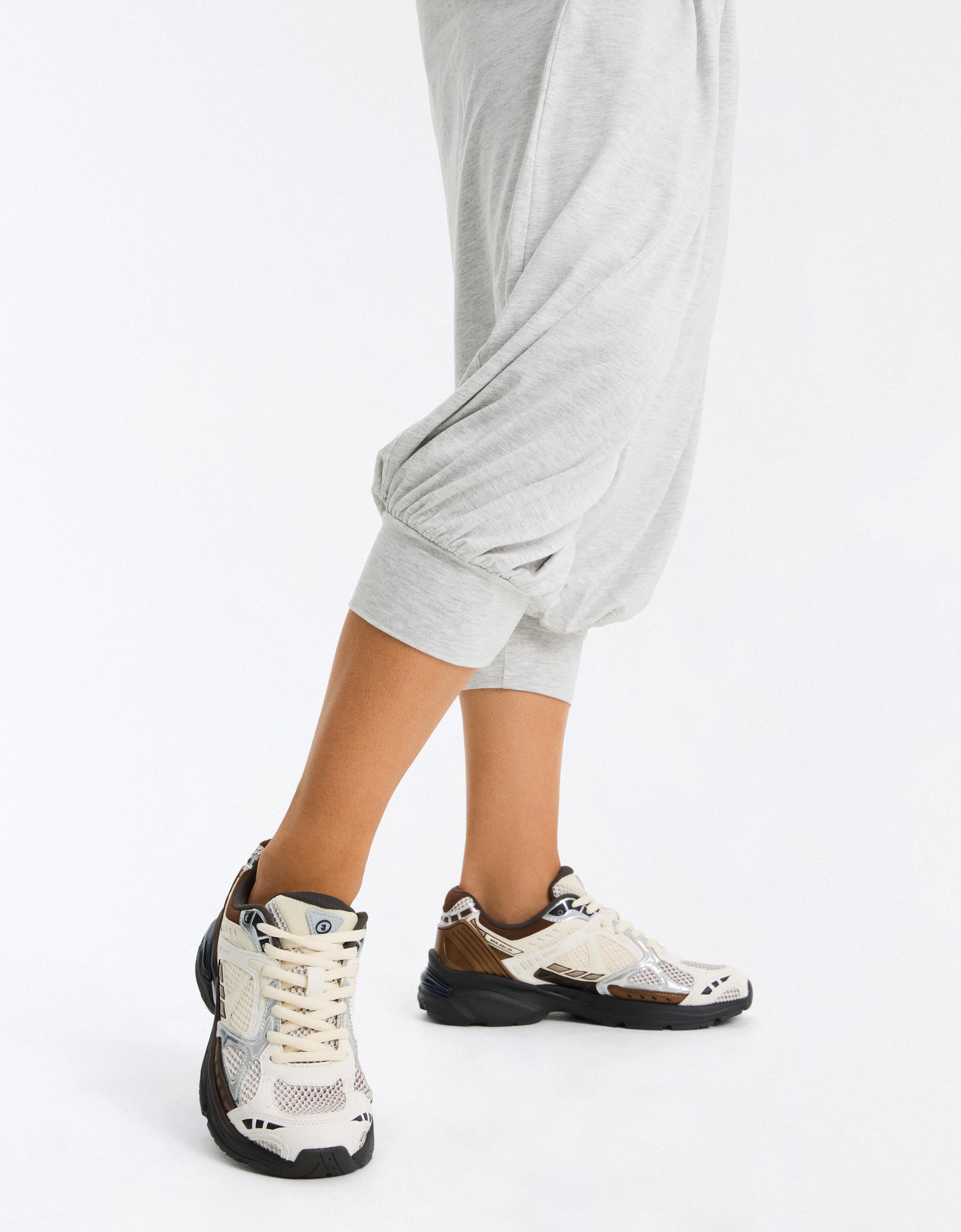 Multi-piece trainers — Multicolored