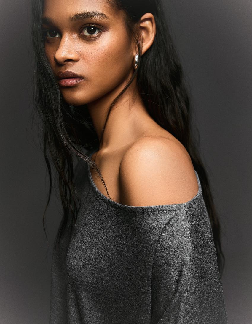 Vestido mini manga larga falda ajustada-Gris