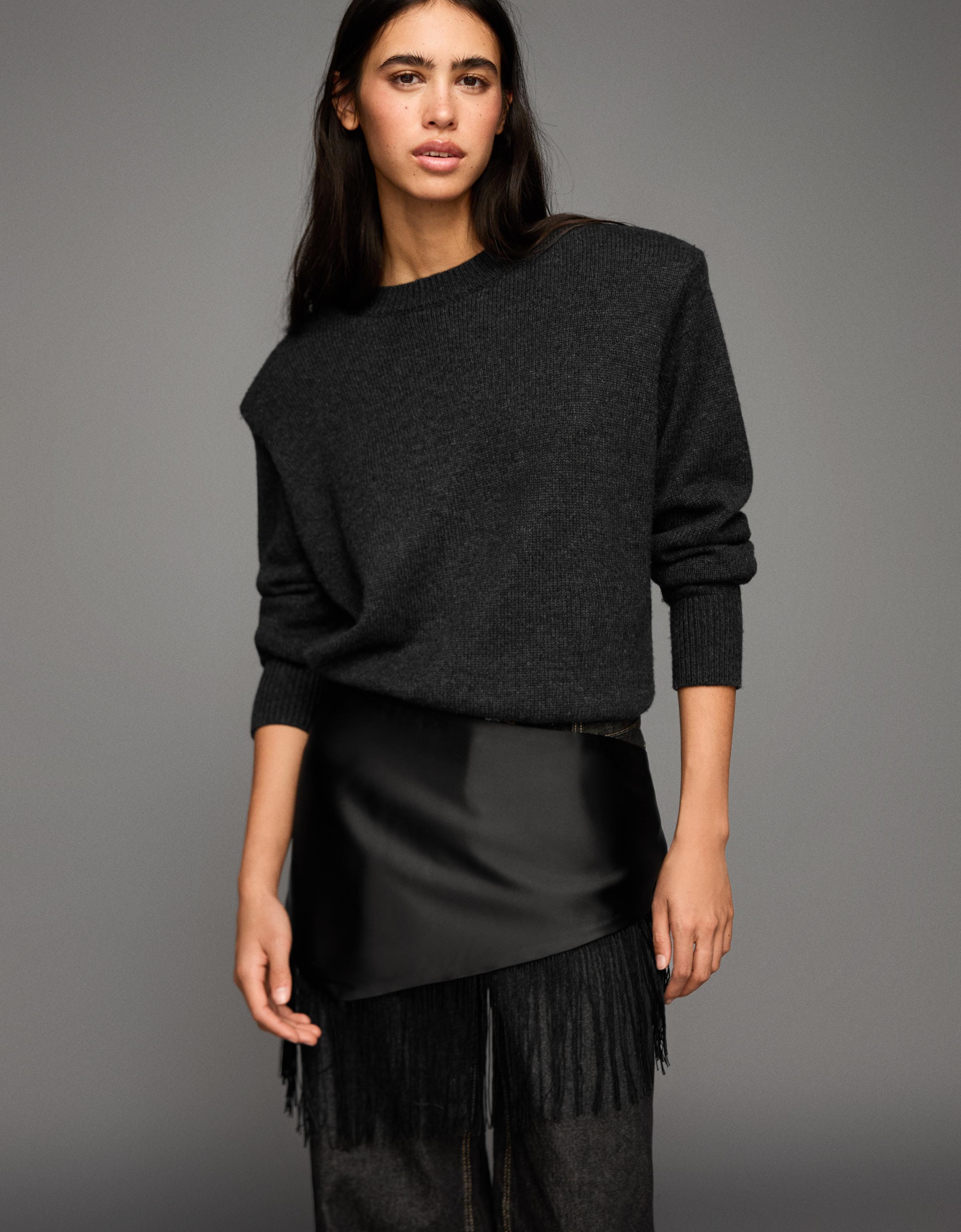 Bershka Pareo-Tuch Mit Fransen Damen Schwarz