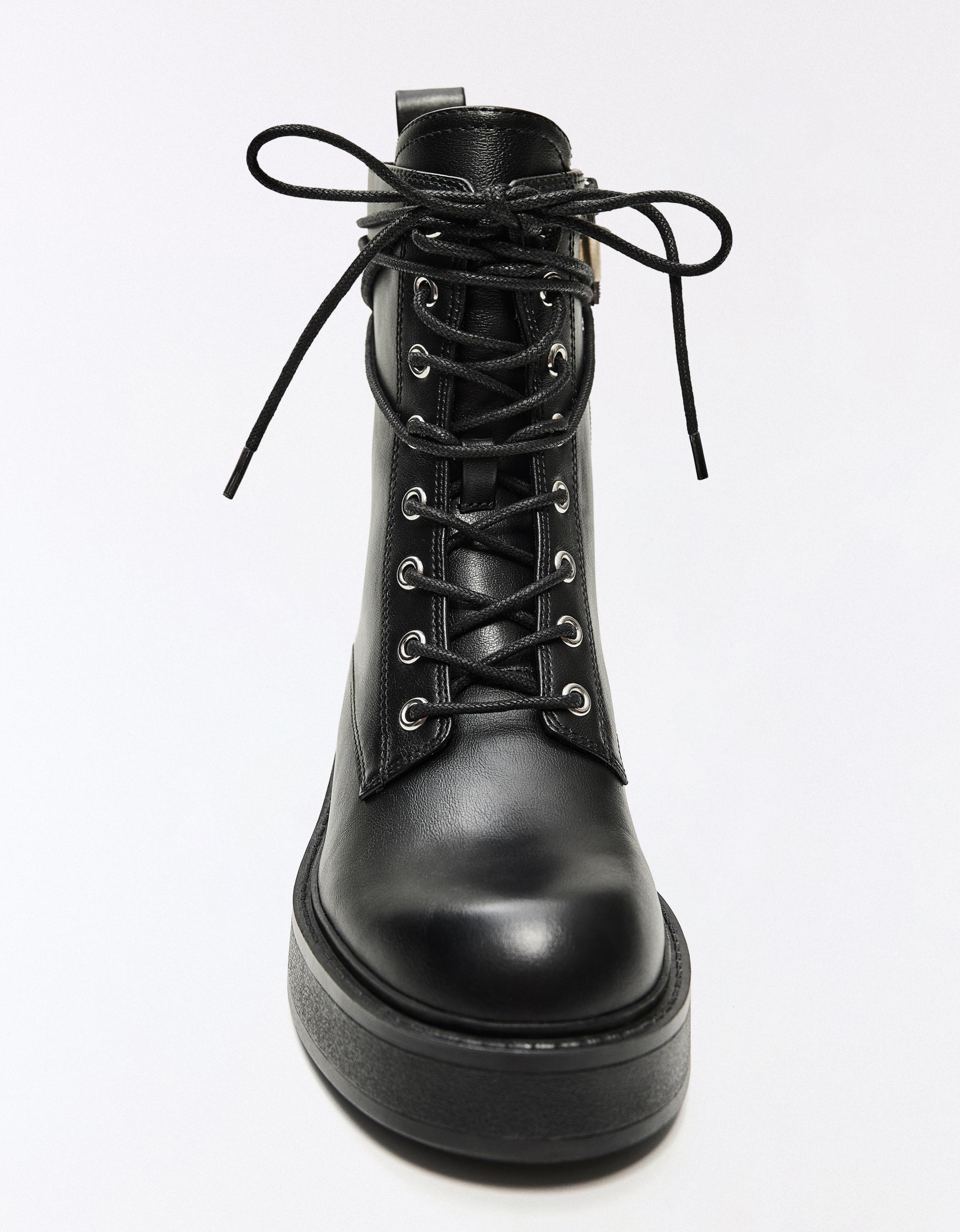 Lace-up ankle boots — BLACK