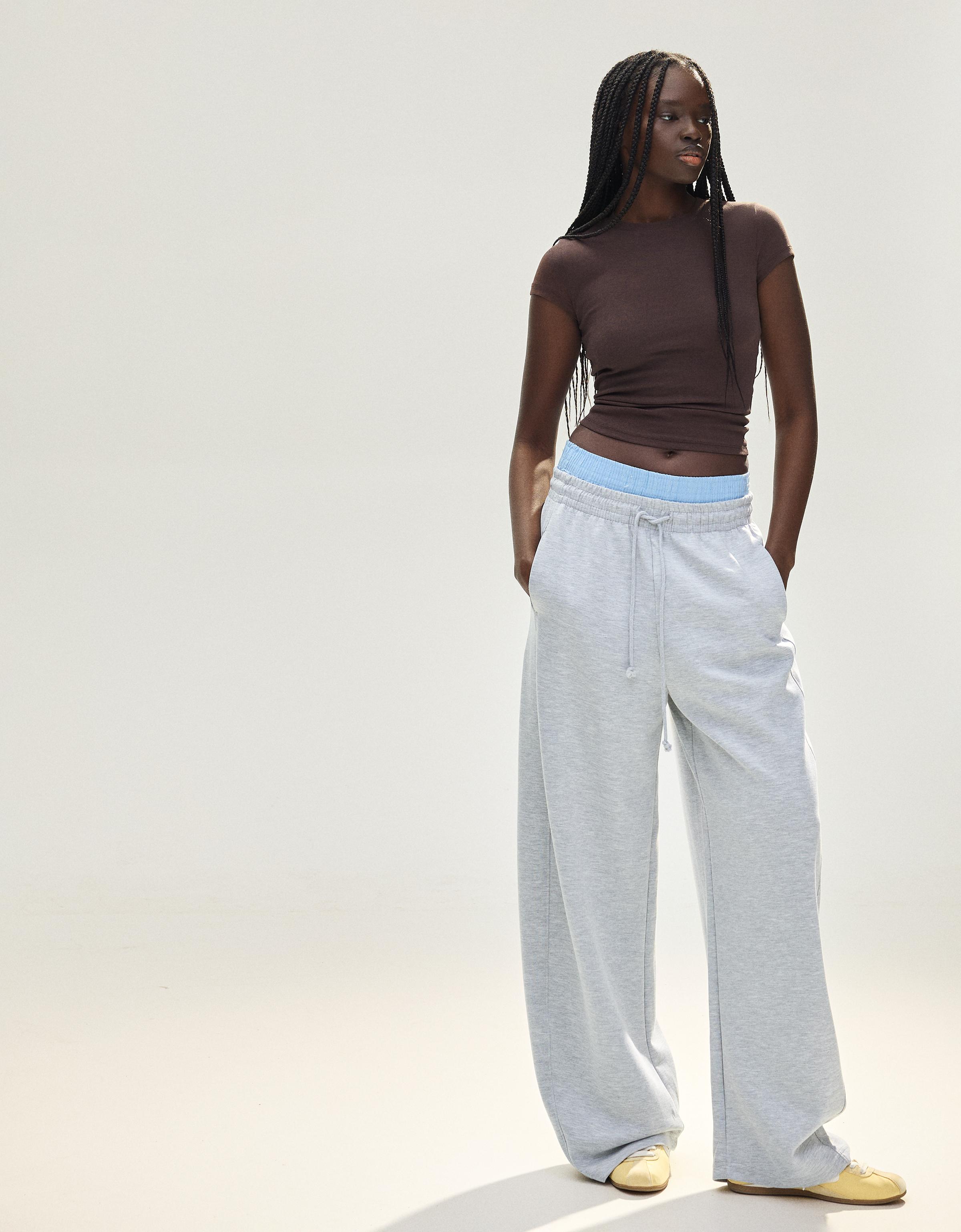 Bershka T-Shirt Rundausschnitt Damen 10-12 Braun