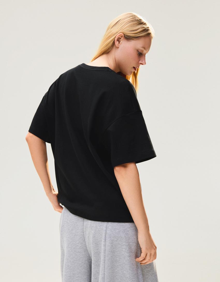 Camiseta manga corta oversize-Negro