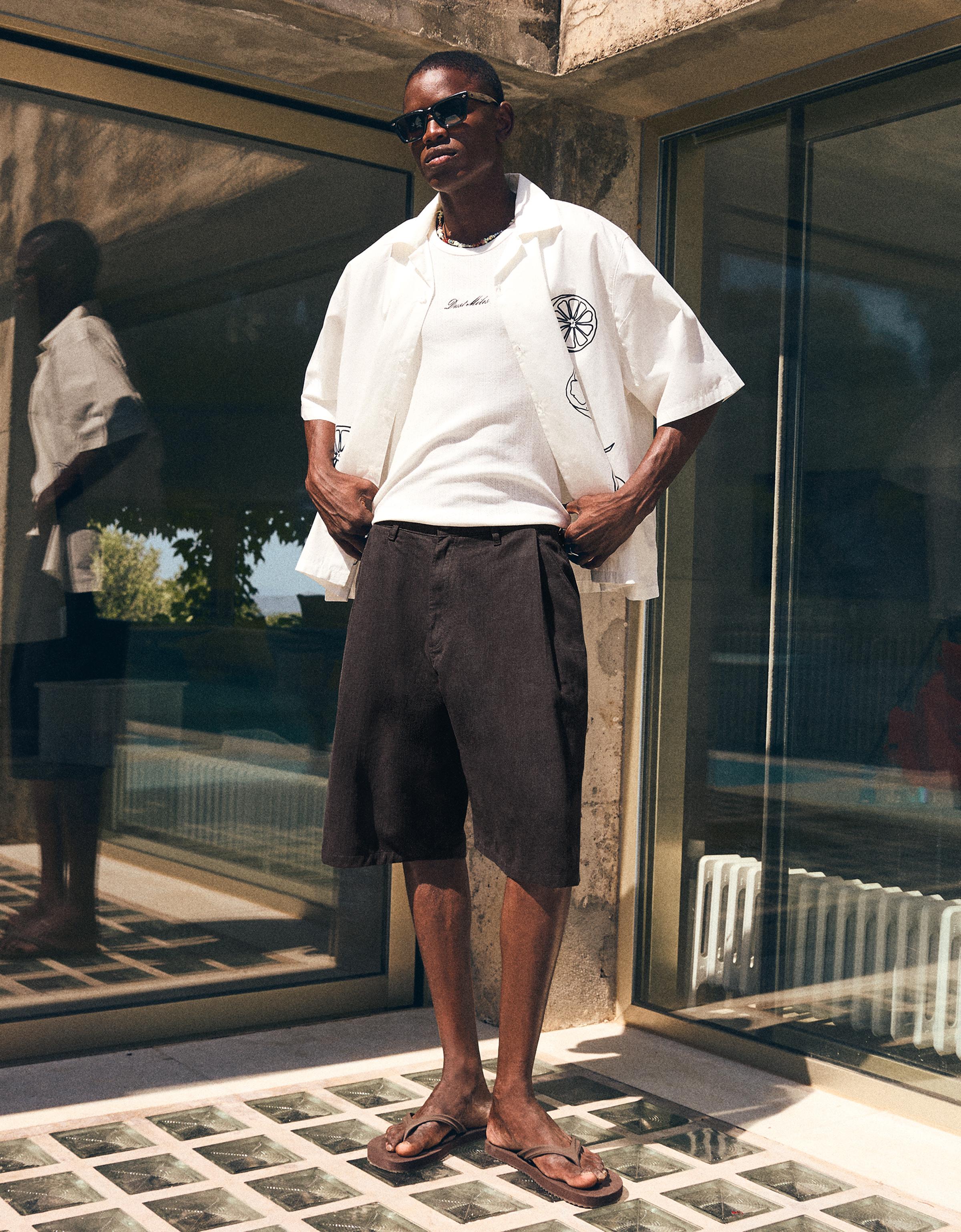 Super baggy linen Bermuda shorts — Black