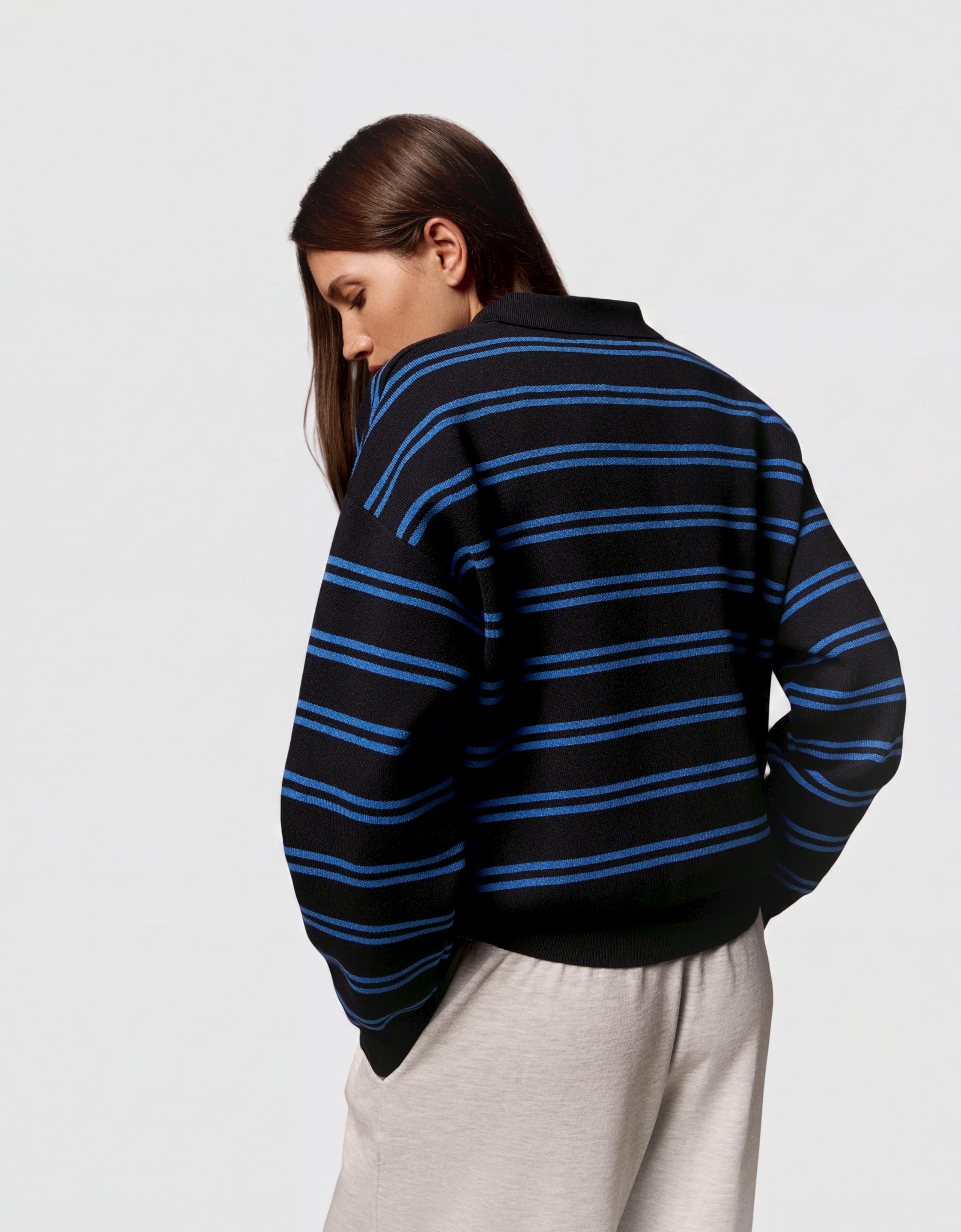 Oversize polo collar jumper — Navy