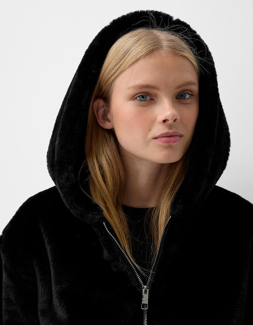 Fuzzy jacket with hood - BSK Teen | Bershka