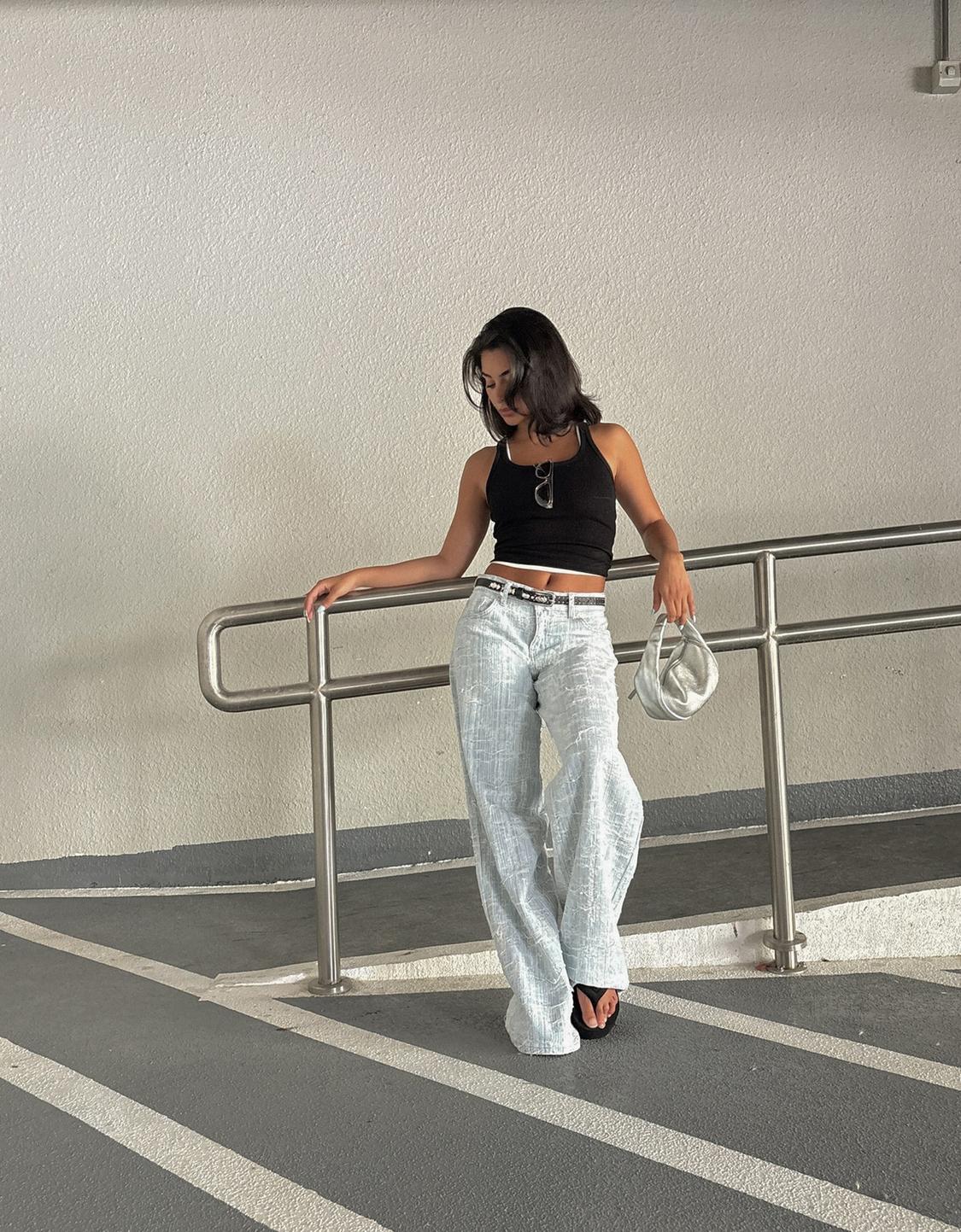 Textured boyfriend jeans