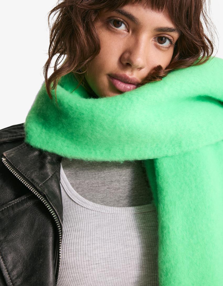 Vienspalvis šalikas-Gelsvai žalsva