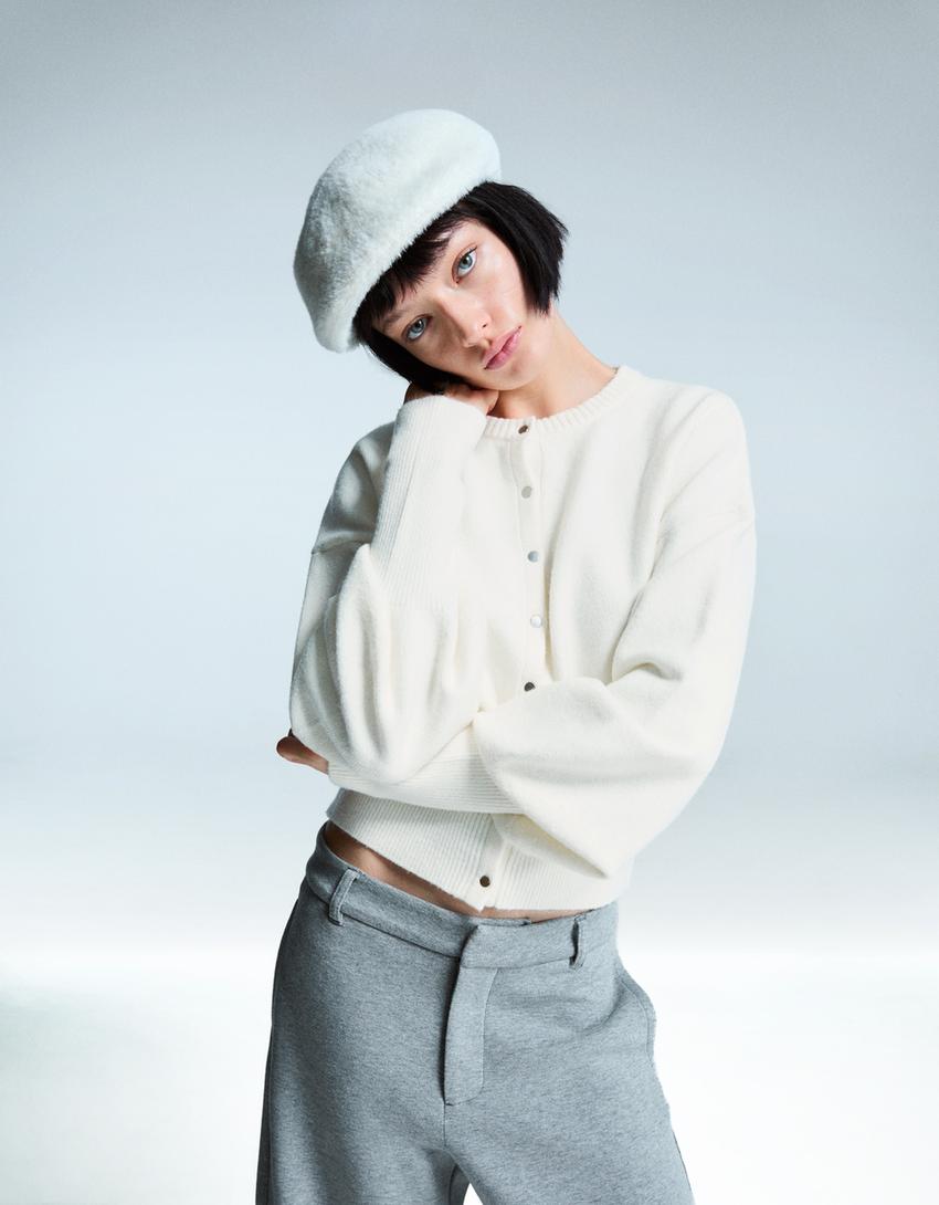 Cardigan justo com nervuras-Cru