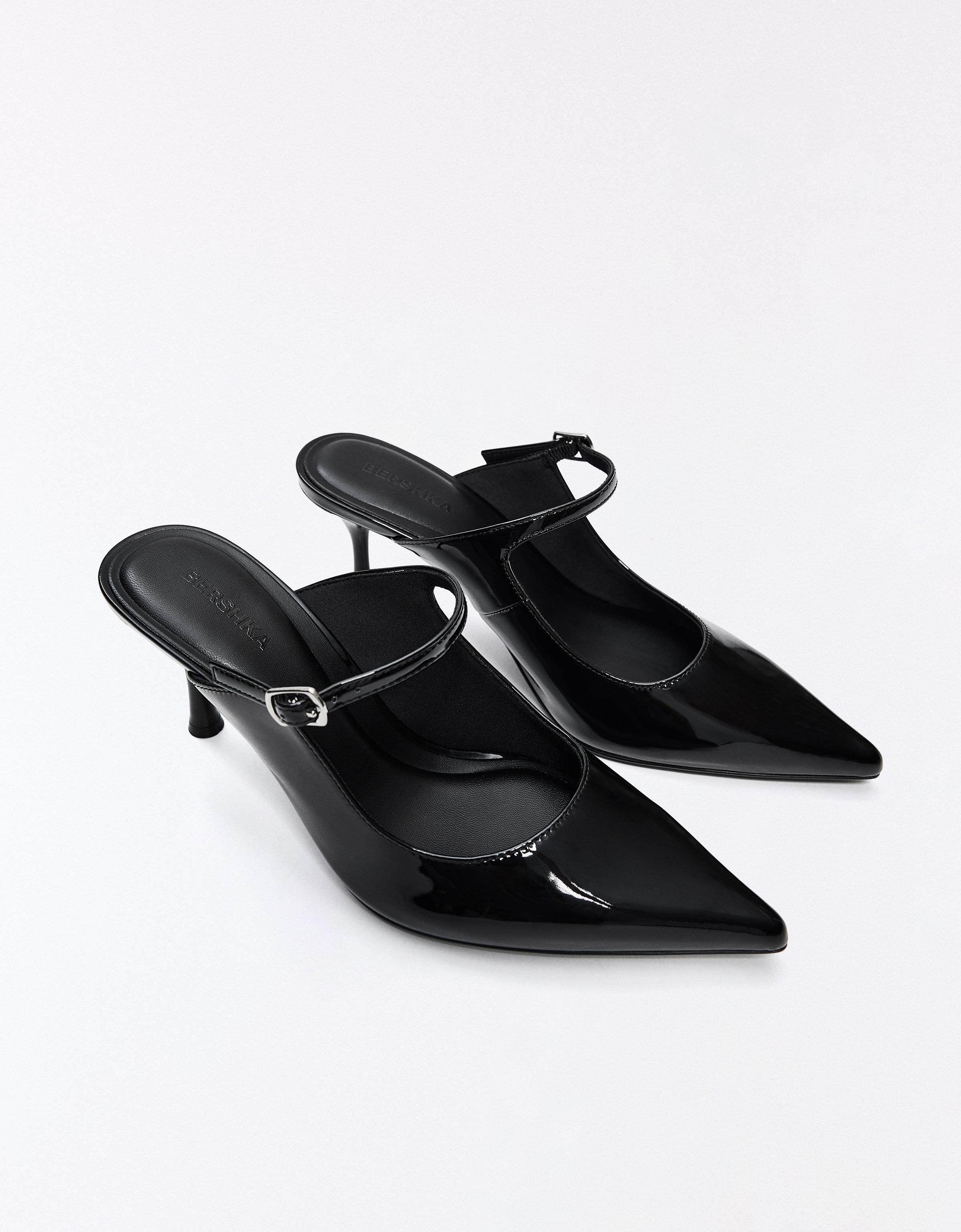 Buckled heeled mule shoes — BLACK