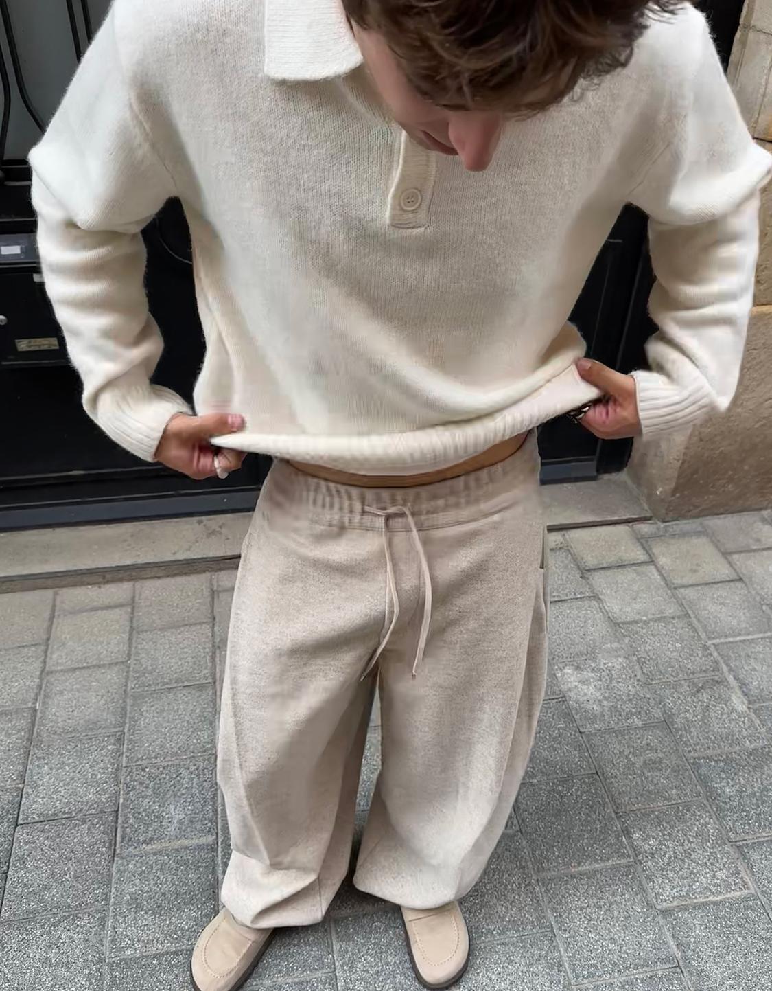 Balloon fit felt texture trousers with darts