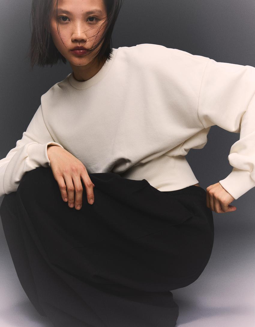 Sweatshirt with sash waist-Cream