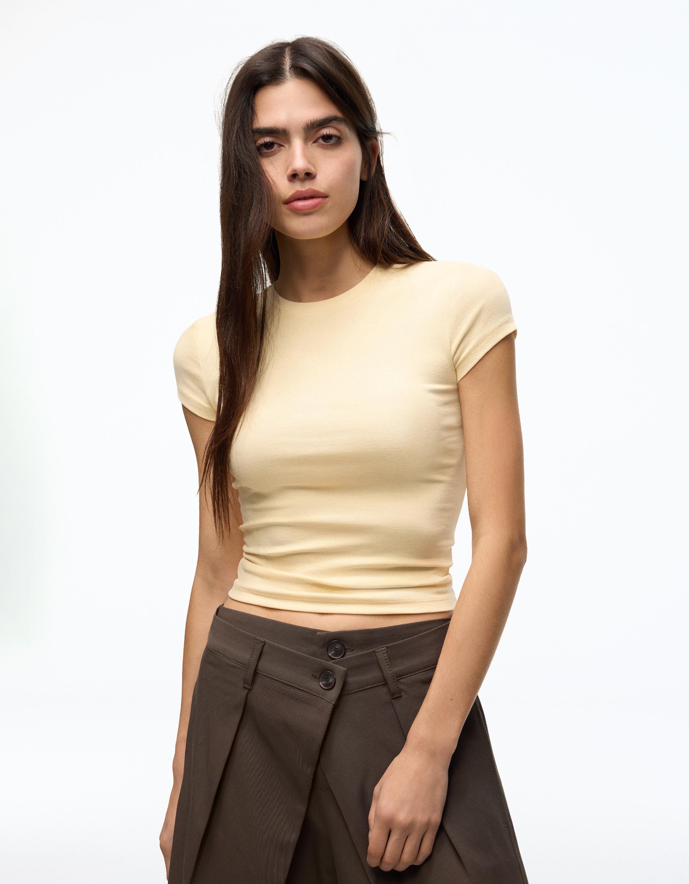Bershka Camiseta Manga Corta Cuello Redondo Mujer Amarillo