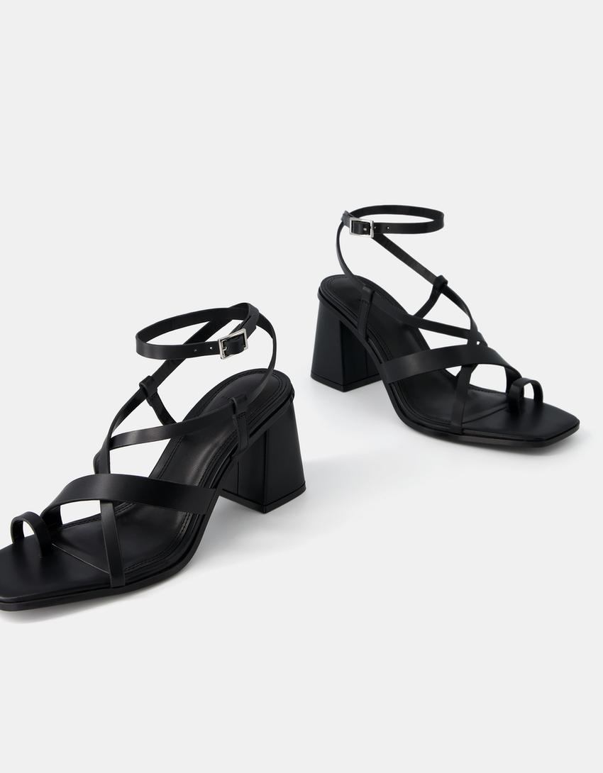 Sandales talon large, lanières et boucle de cheville-Noir-3