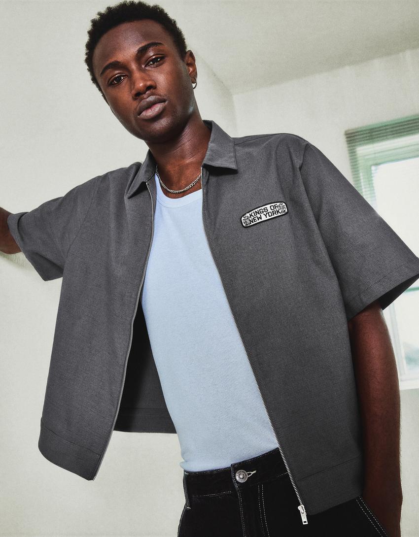 Short sleeve embroidered shirt with zip-Dark grey