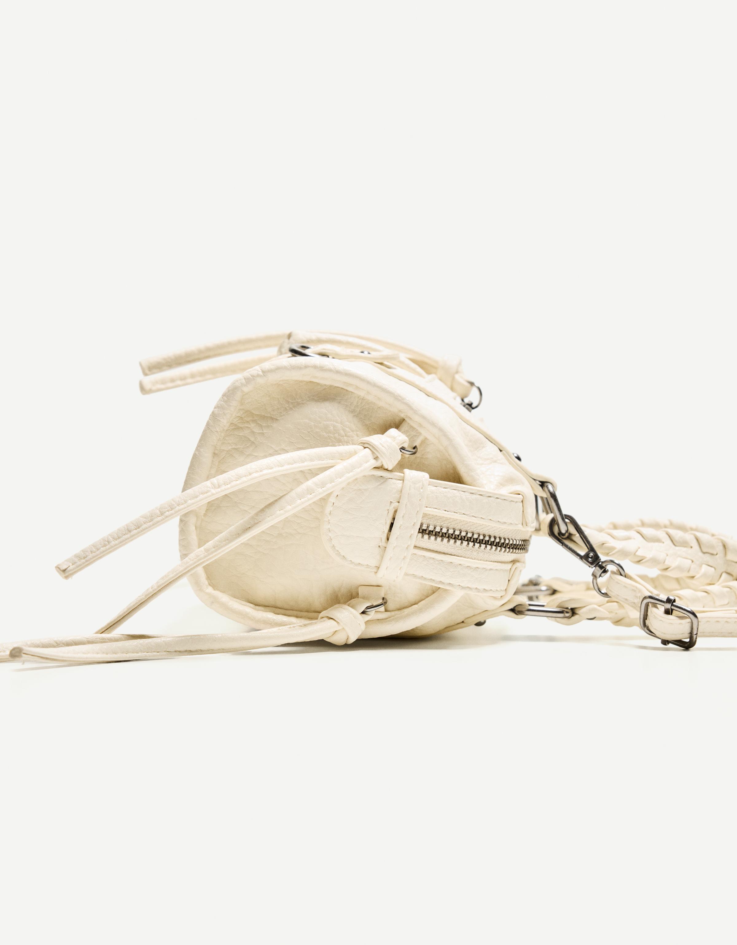 Bershka｜ミニバッグ ボウリング 人気アイテムミニ版♪おすすめ Mini bowling bag - Women | Bershka