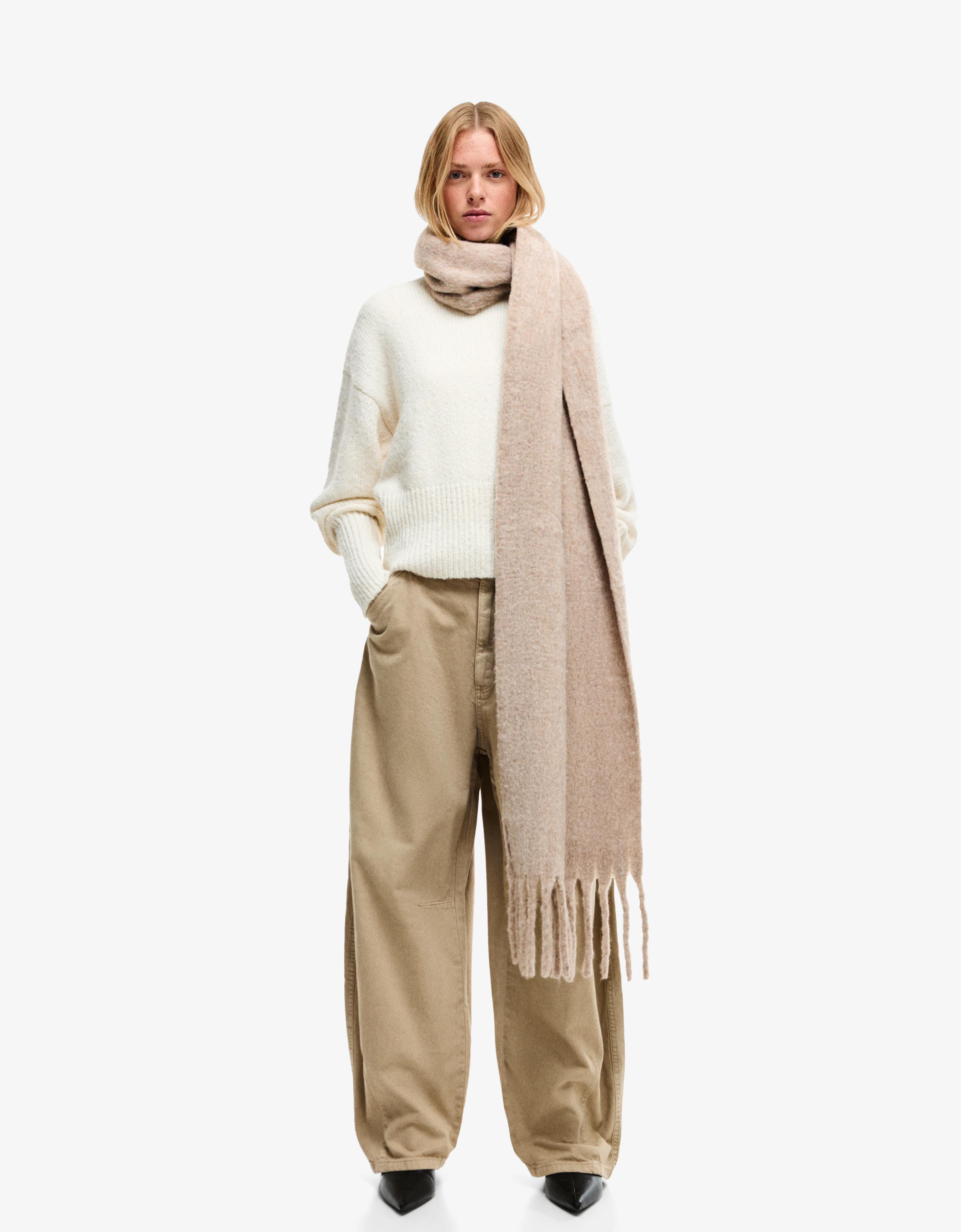 Solid-coloured scarf — Sand