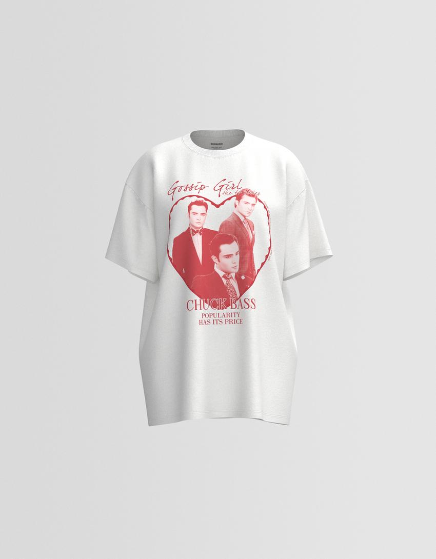 T-shirt Gossip Girl manga curta oversize estampado-Gelo-5