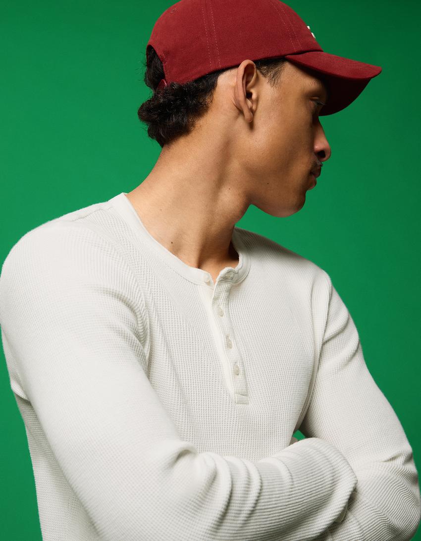 Slim fit Henley T-shirt met lange mouw-Gebroken Wit