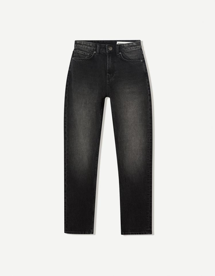 High-waist comfort mom jeans