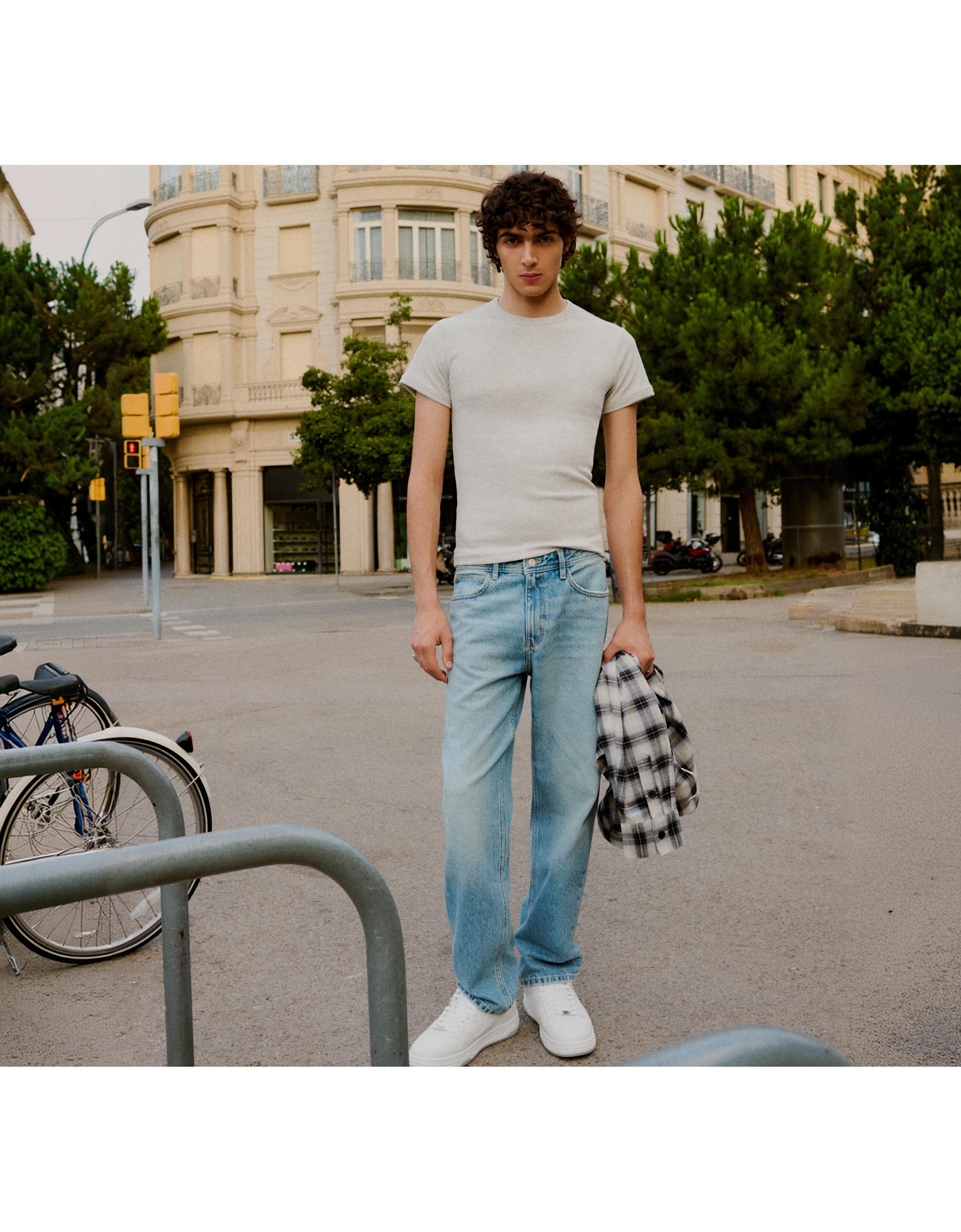 Straight-leg jeans — Light blue