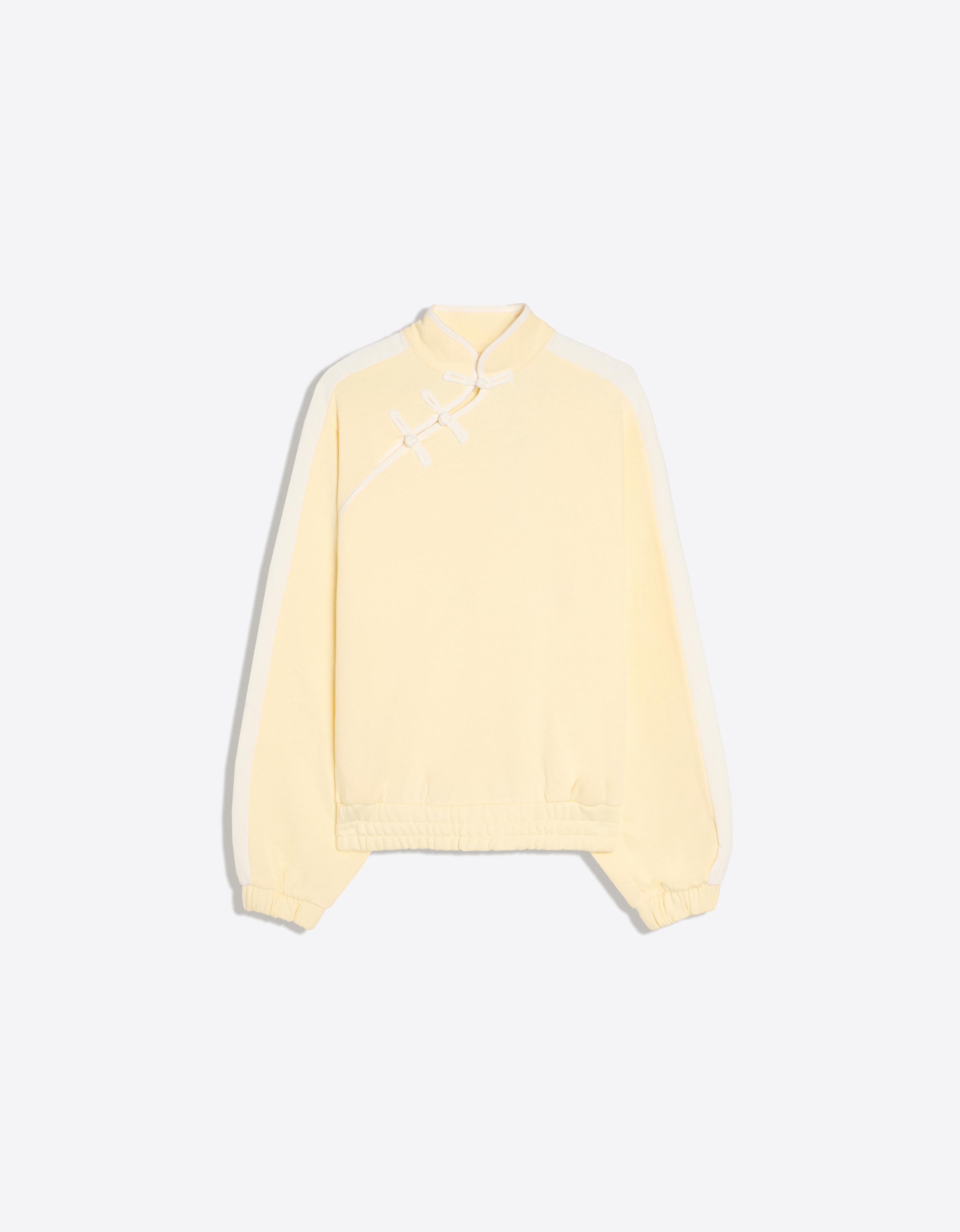 Long sleeve stand collar sweatshirt with clasps — Yellow