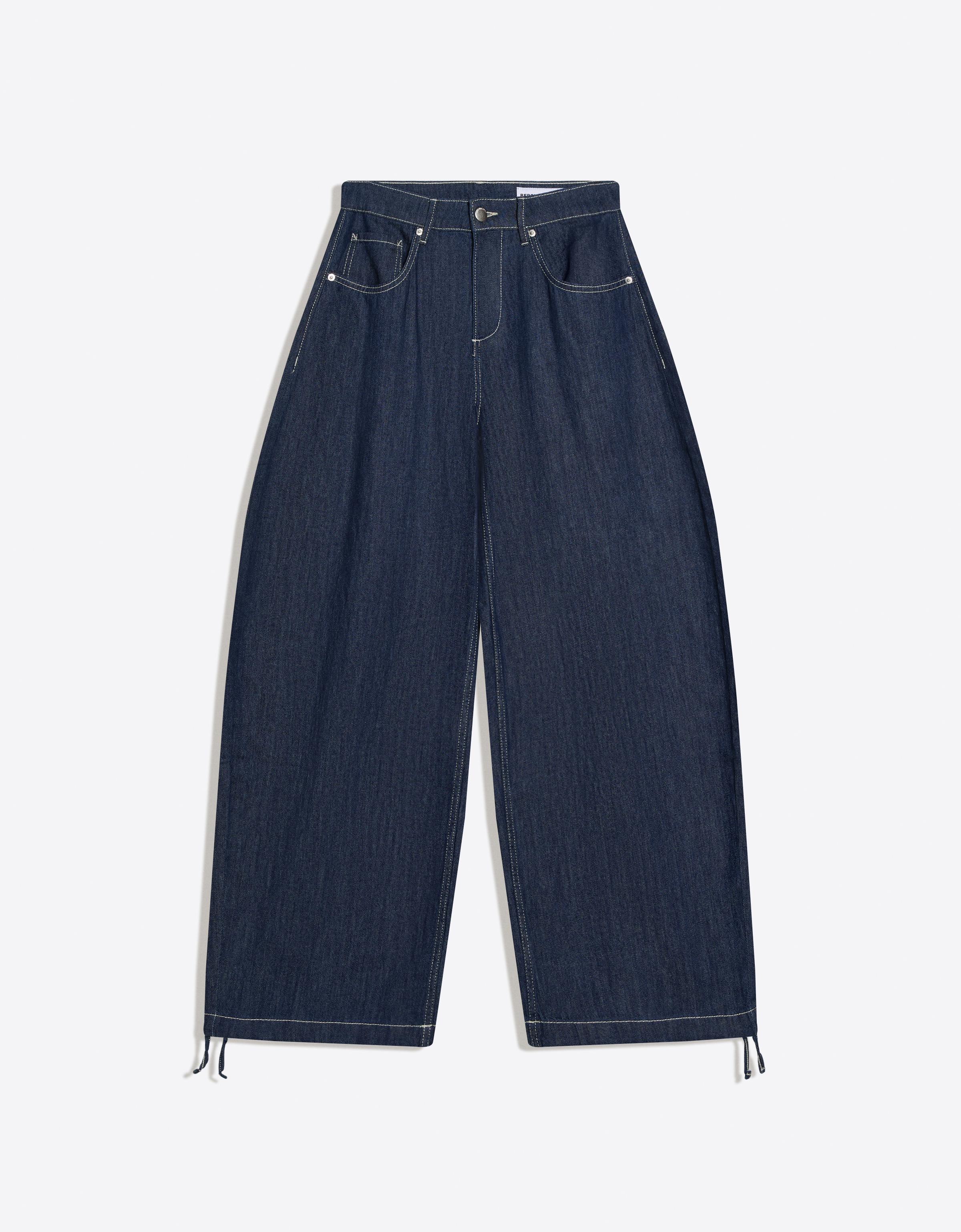 Low-rise wide balloon jeans