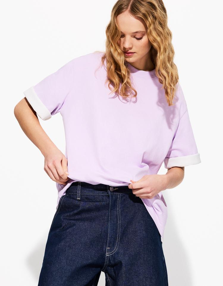 Kalın pamuklu ve kısa kollu oversize t-shirt