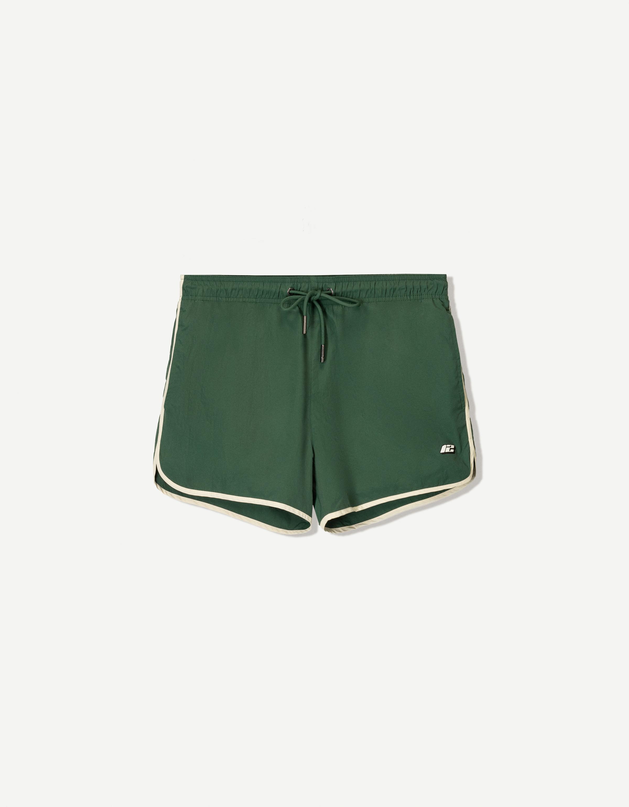 Bershka Kurze Badeshorts Mit Borte Herren Xl Grün