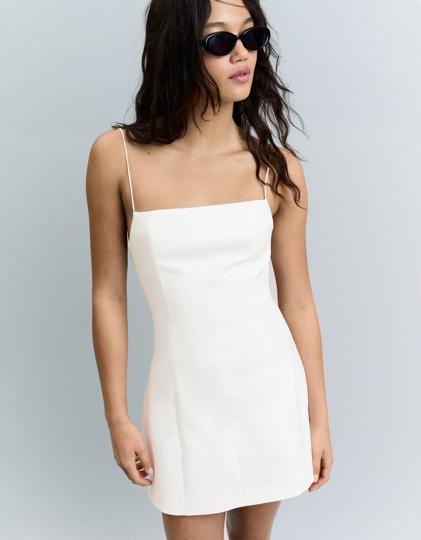Sırtı bağcıklı mini elbise-Beyaz