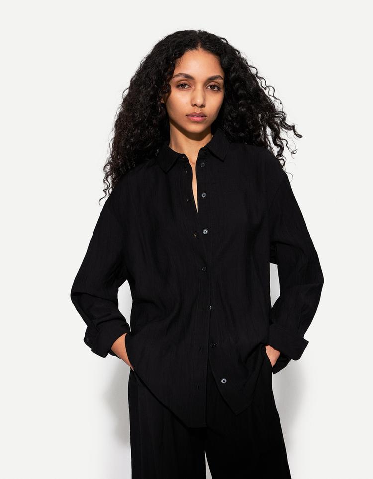 Long sleeve shirt with ties