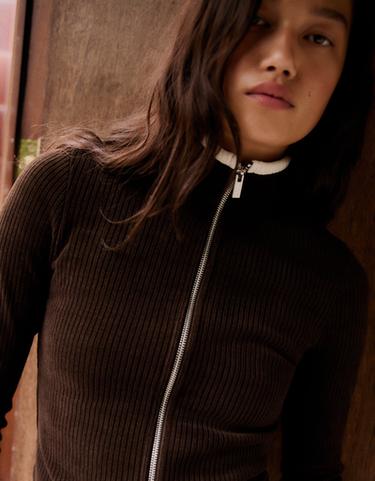Ribbed zip-up mock neck jacket — Brown 3