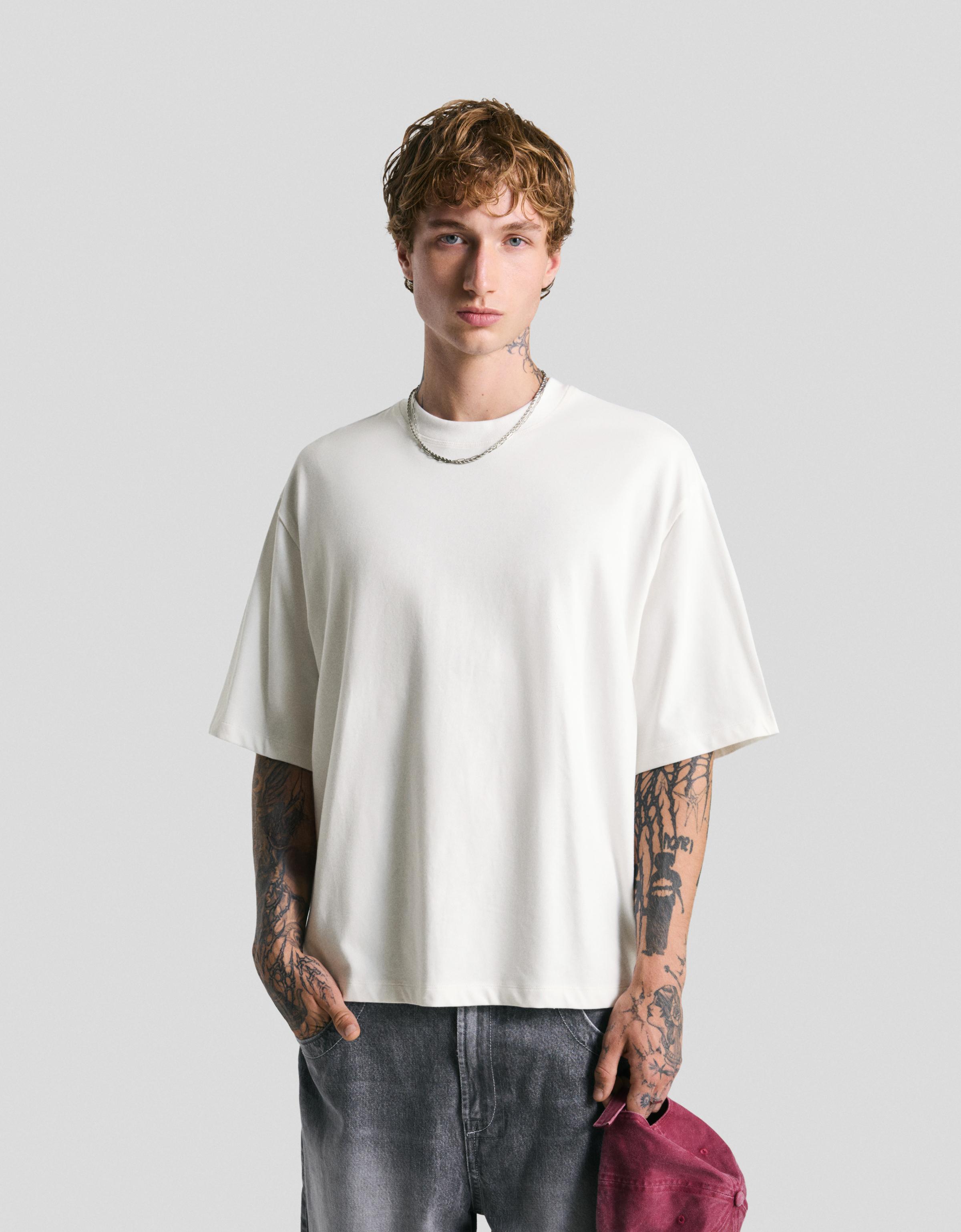 Bershka Frottee T-Shirt Mit Kurzen Ärmeln Herren S Grbrochenes Weiss