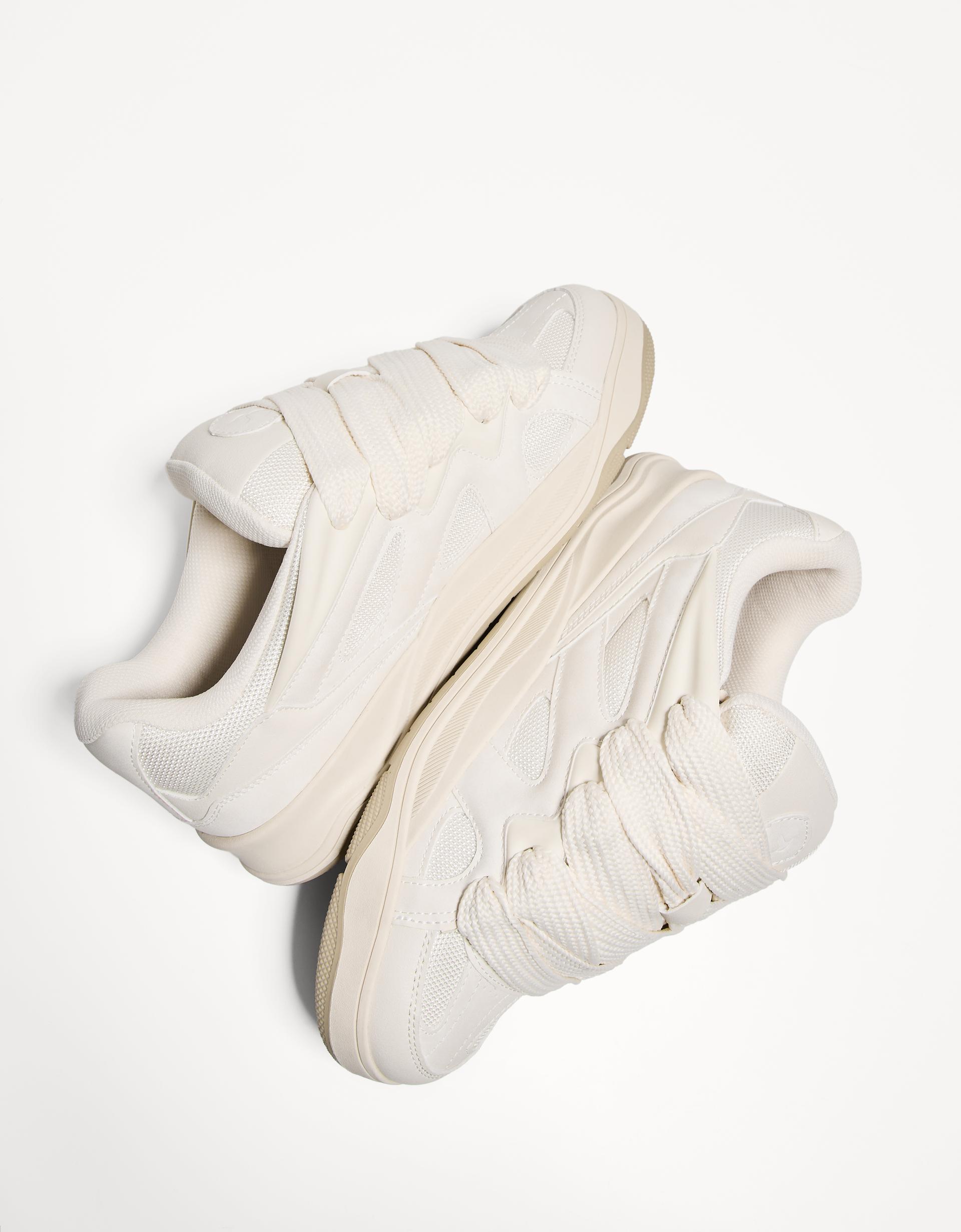 Basic sneakers