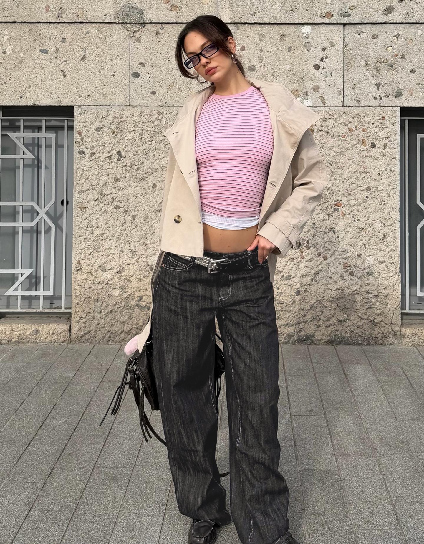 Bershka jeansy o kroju baggy barrel z niskim stanem czarny