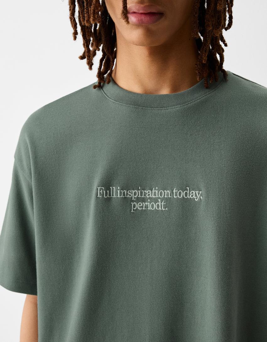 T-shirt de manga curta de felpa com bordado-Verde-5