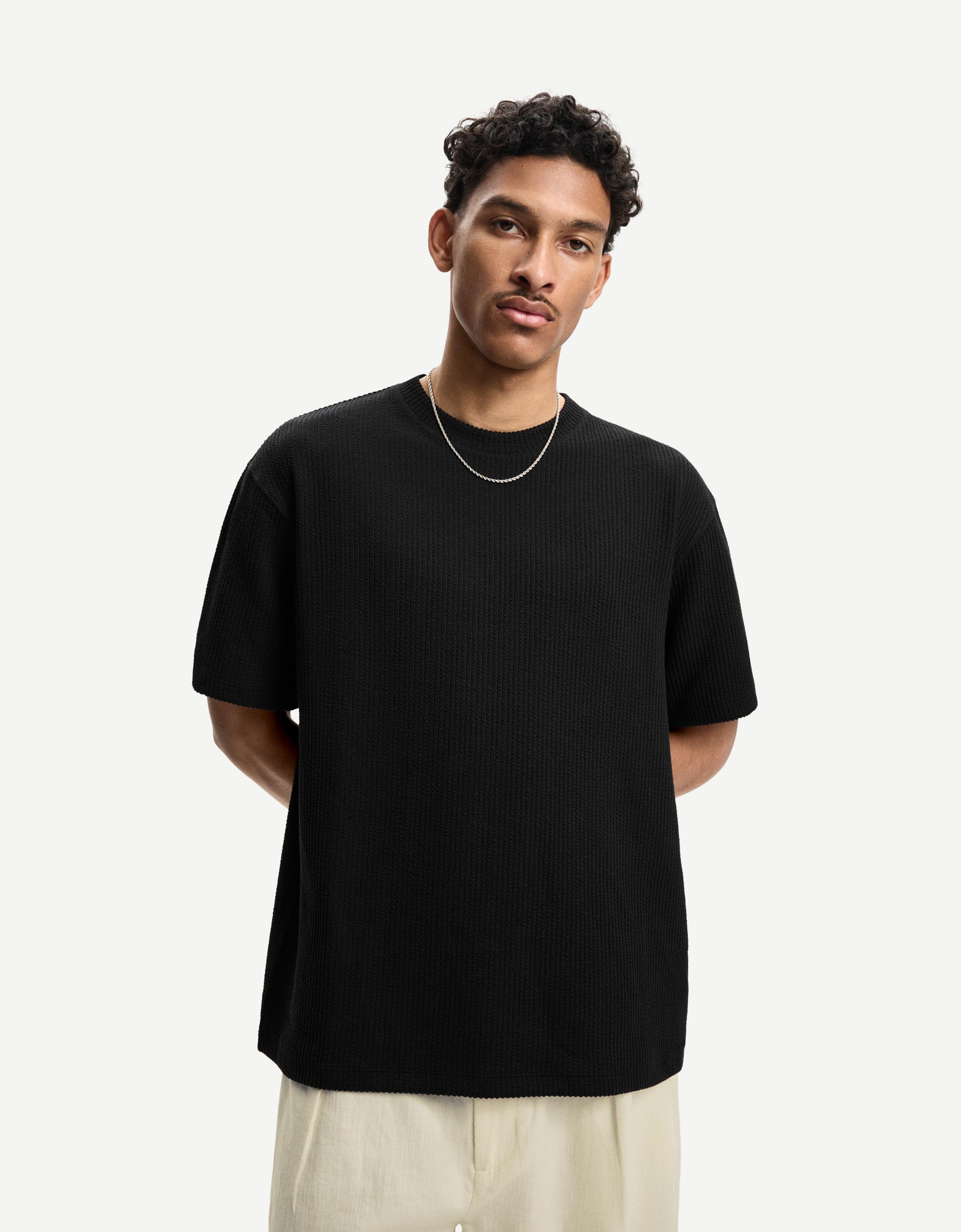 Bershka T-Shirt Aus Seersucker Mit Kurzen Ärmeln Herren M Schwarz