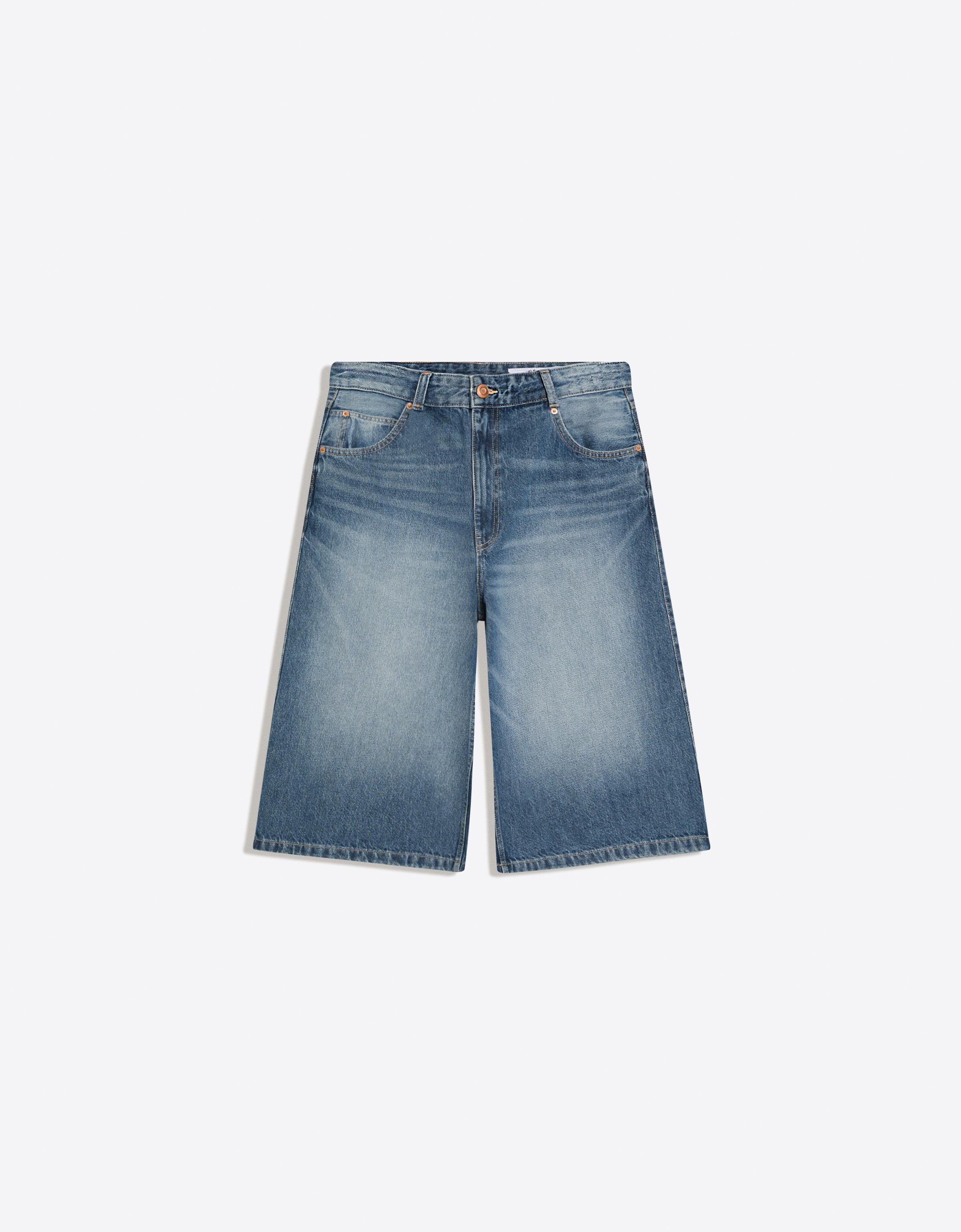 Super baggy denim Bermuda shorts — Light blue (alternate view)