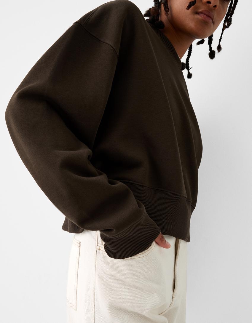 سويت شيرت أساسي-بني-5