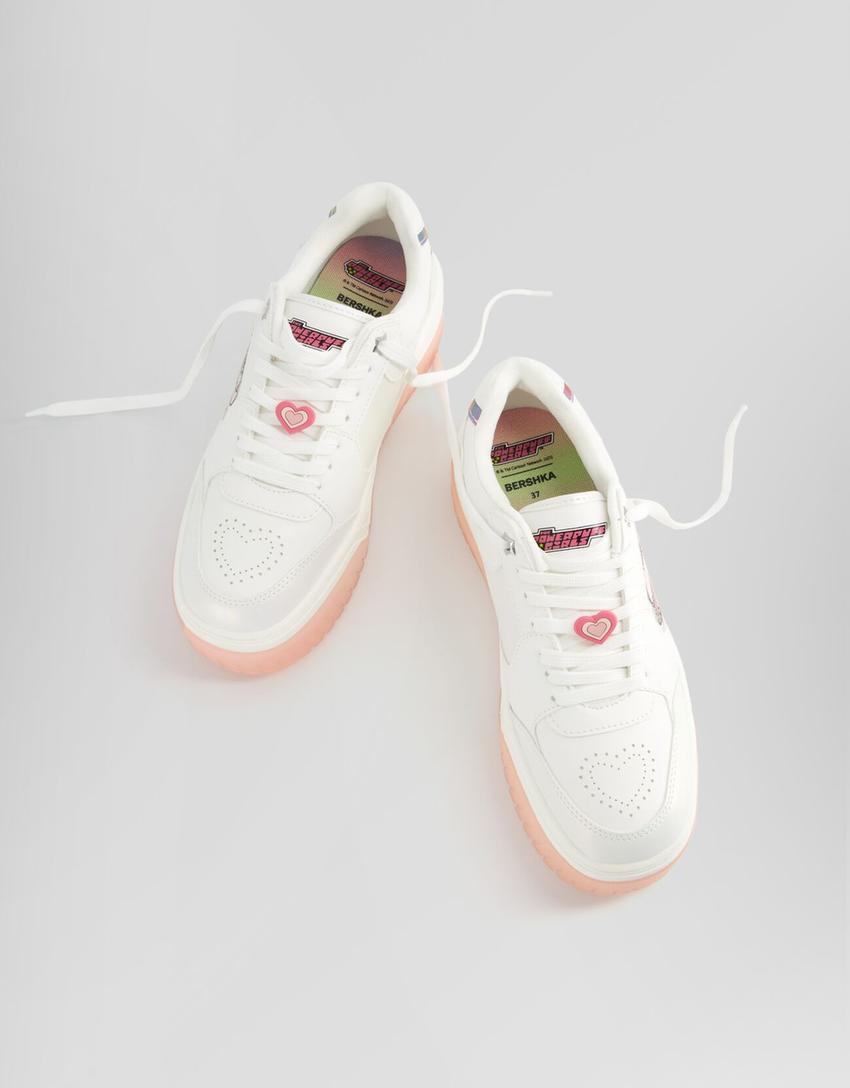 حذاء رياضي بنعل عالٍ وطبعة Powerpuff Girls-متعدد الألوان