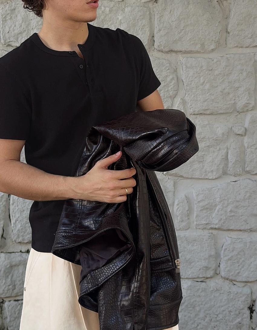 Short sleeve henley waffle T-shirt-Black